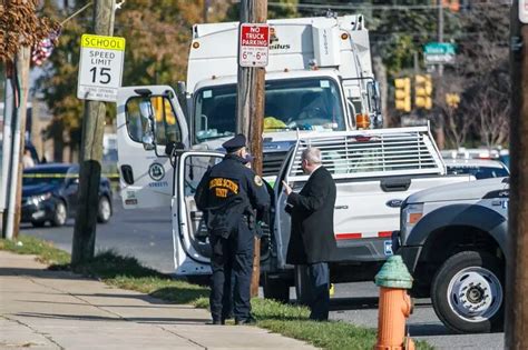 sanitation worker killed in philadelphia.